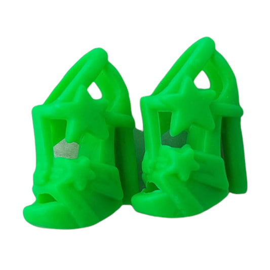 Zapato de tacón con diseño de estrellas