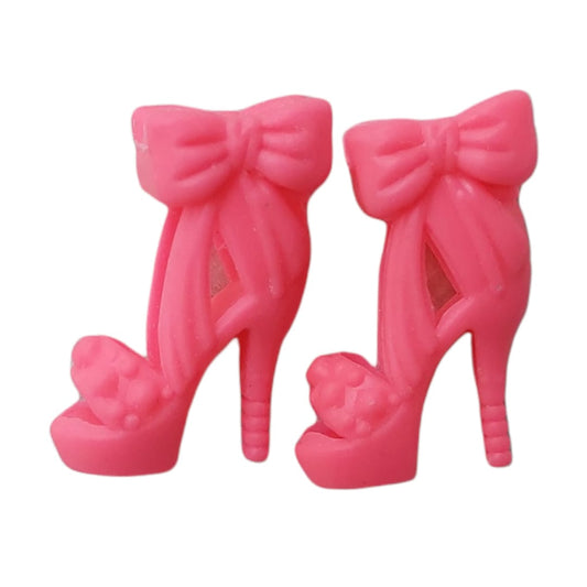 Zapato de tacón con moño en el tobillo