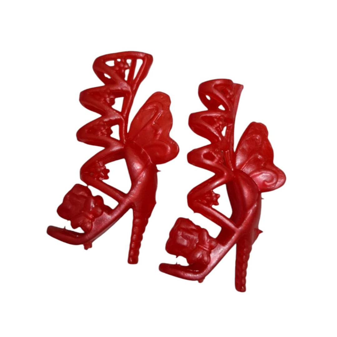 Zapato de tacón estilo mariposa